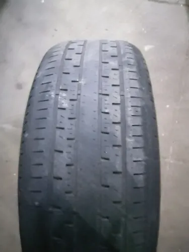 VENDO PNEU GOODYEAR 235 60r 18, SEM FUROS OU CONSERTOS