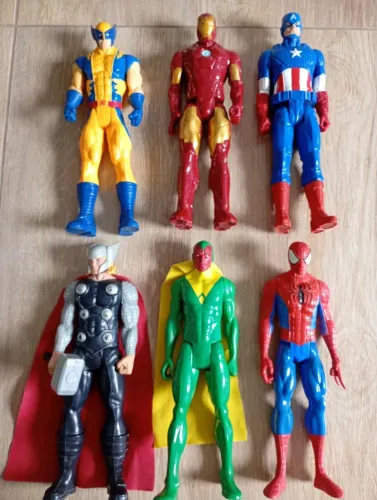 Bonecos Marvel 29 cm