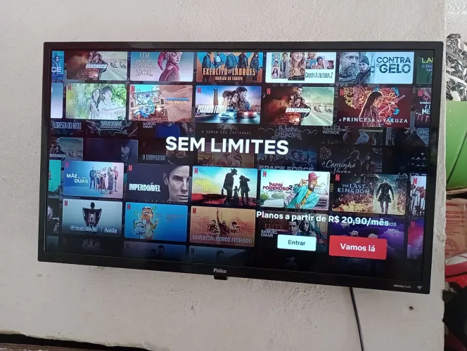 TV smart Philco 32 polegadas