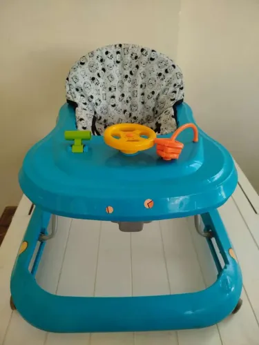 Andador infantil para doação