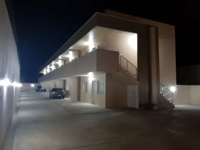 Alugo apartamento no bairro Jardim Floresta