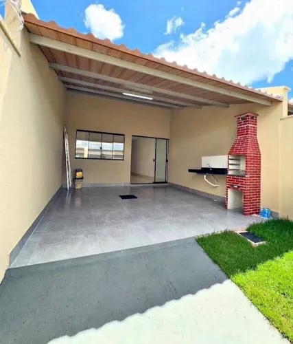 Casa com excelente localização na Marambaia