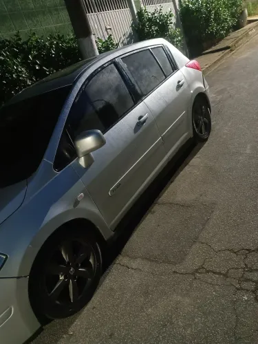 Suspensão fixa Nissan tiida 
