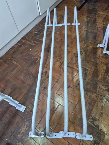 4 Arara de parede 1,5 m