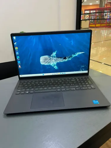 Notebook Dell I3 8Gb RAM / Aceito trocas
