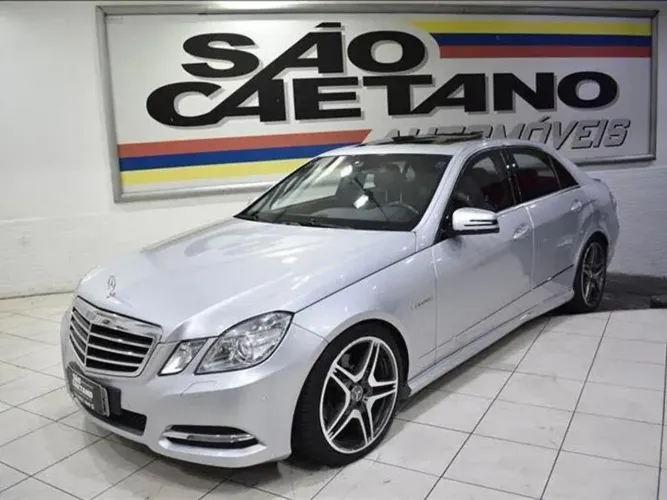 Mercedes-Benz E-250 CGI Avantgarde 2.0 TB 211cv Aut. 2012