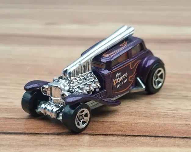 Hot Wheels Straight Pipes - HW Hot Rods Series 2010 (Loose)