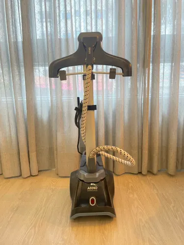 Passadora a vapor Arno compact valet