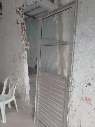 vendo porta de vidro e alumínio mas basculante 