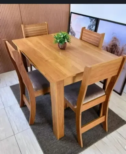 Mesa de Jantar Palace com Cadeiras Brisa Bombom