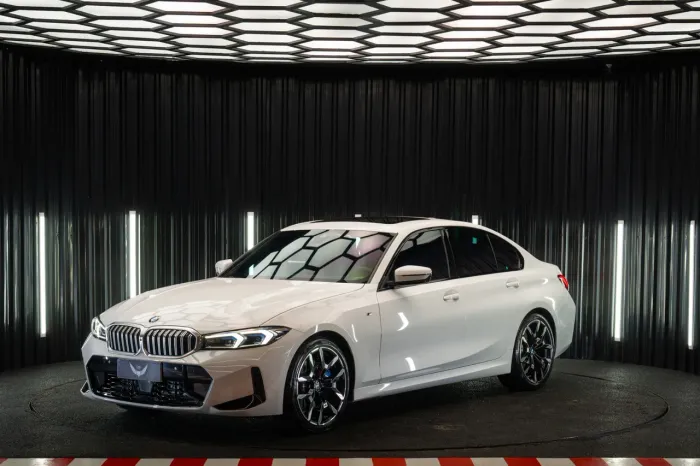 BMW 320I A 2.0 TB M Sport Activeflex 16V 4P 2025