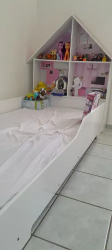 Cama Montessoriana ( Casinha )
