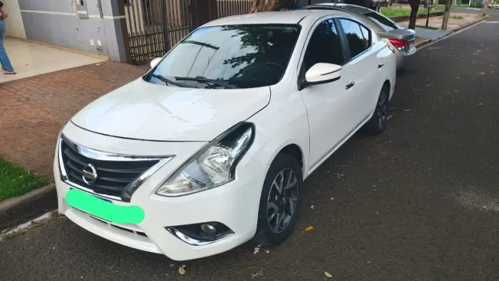 Nissan Versa Unique 1.6 16V Flex 4P Mec. 2016