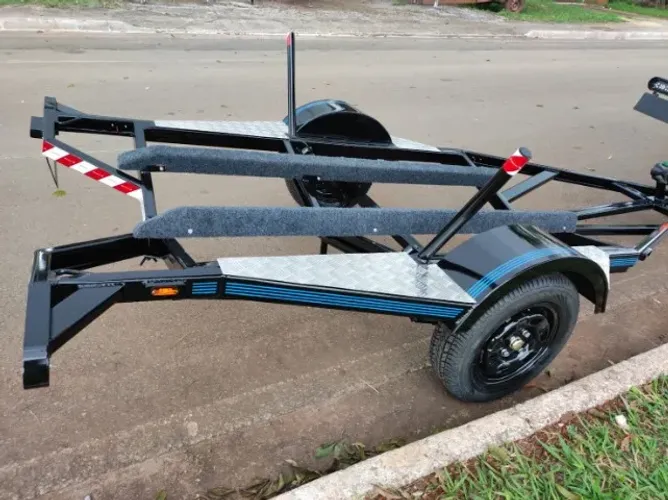 Carretinha pra jet ski nova paralama pra rodas até aro 17 