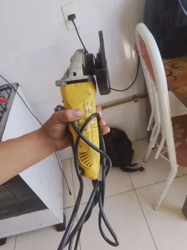 Lixadeira Menegotti a venda ?