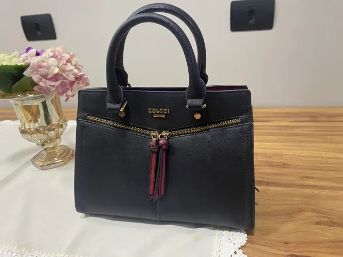 Buscar hoje 19.02 Bolsa Colcci Perfeito estado