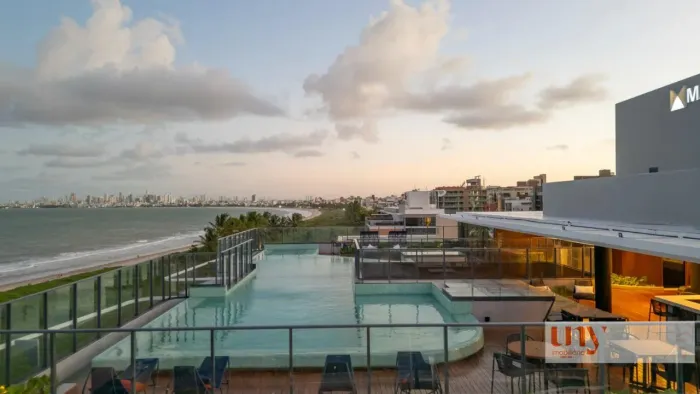 Flat novo com 22 m², pé na areia no bairro de Intermares. Posição nascente com vista para