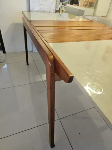 Mesa em Madeira Maciça Extensiva