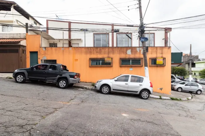 Galpão na Rua Inácio de Loyola, 457 280 m²
