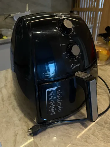 Air Fryer Midea de 4L - Usada