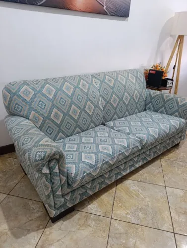 Sofá Azul tecido de linho estiloso