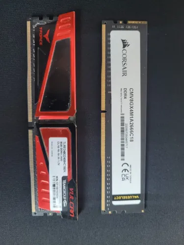 Kit 16GB DDR4 (2x8GB) - Corsair ValueSelect + TeamGroup T-Force Vulcan