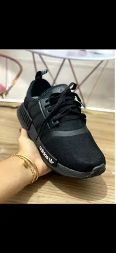 Tenis