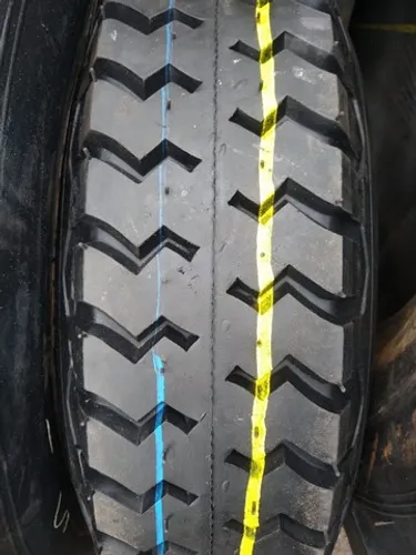 Pneu 900 - 20  caminhão reformado