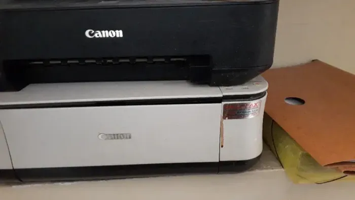 Duas impressora hp /canon por 150$