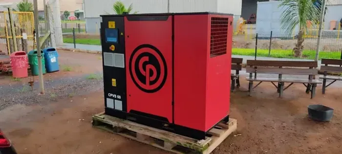 Compressor parafuso Chicago Pneumatic 60 hp com inversor de frequência e secador integrado