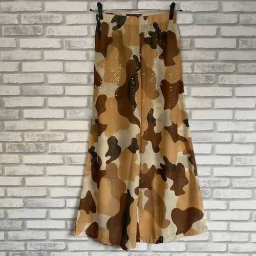 Calça Camuflada Wide Leg Com Transparência E Brilho Tamanho 34-36