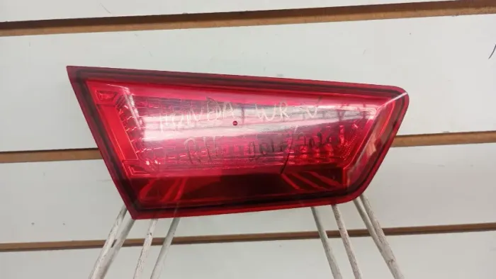 LANTERNA HONDA WR-V 17/20 LH