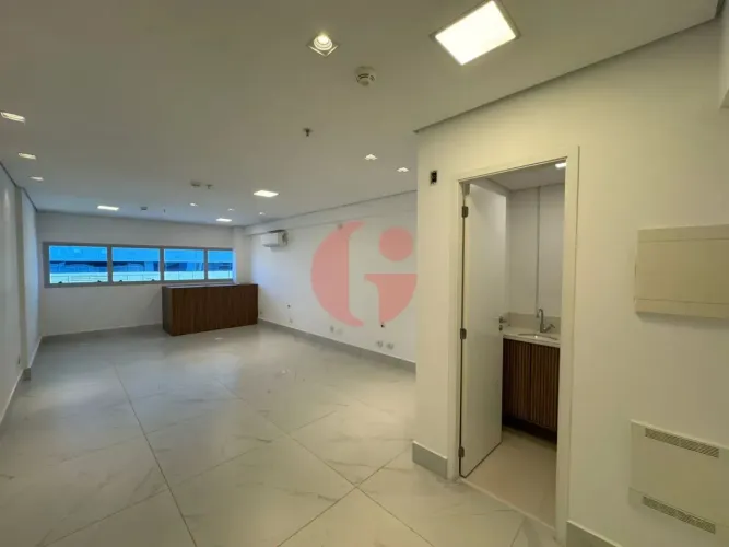 Sala comercial para locação com 35m² e 1 vaga de garagem no bairro Jardim Aquarius