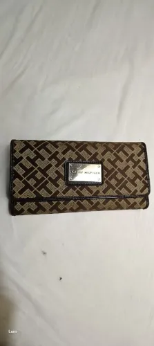 Carteira Tommy Hilfiger Marrom. 
