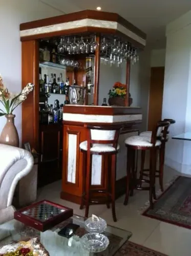 Home Bar Completo em Madeira