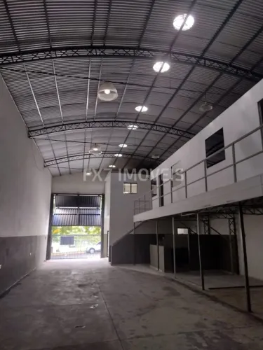 Barracão Comercial a venda atrás do Posto Shell Trevo