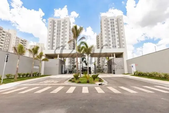 APARTAMENTO Á VENDA NO RECANTO DAS ROSAS COM 2 QUARTOS E VARANDA EM MOGI GUAÇU/SP.