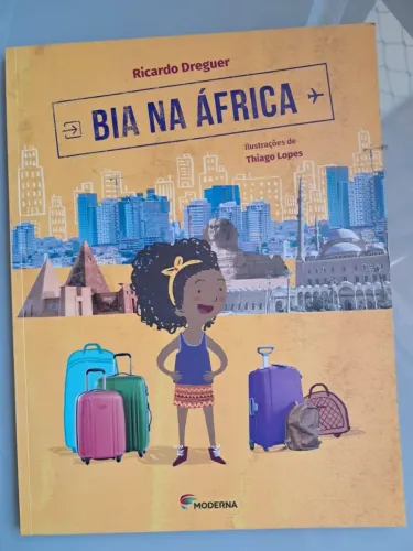 Livro: Bia na África - Autor: Ricardo Dregues - R$ 45,00
