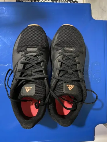 Tênis adidas RunFalcon