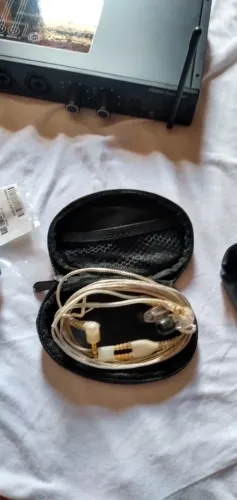 Earphone Shure SE215