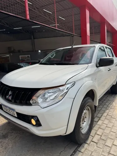 Mitsubishi L200 Triton Sport GL 2.4 Diesel 2023