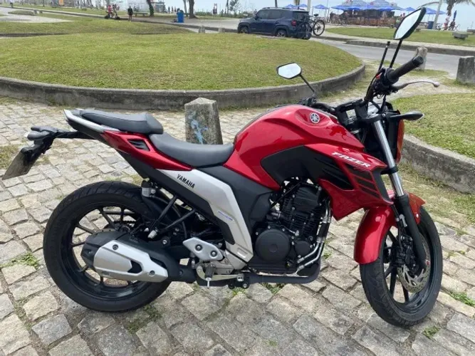 Fazer 250cc Flex Vermelha