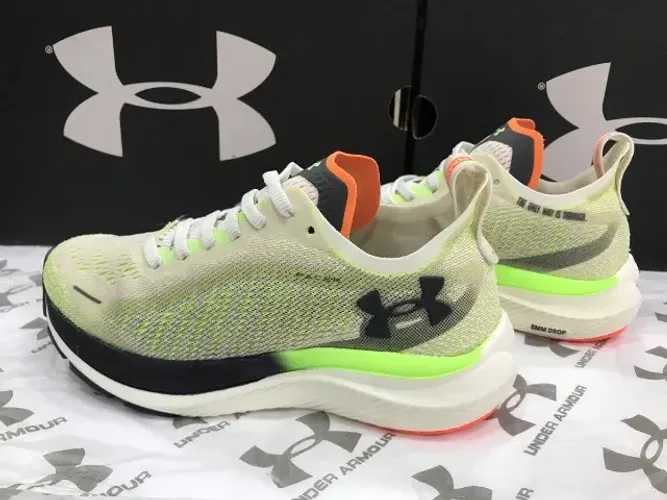 TENIS UNDER ARMOUR