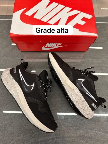 Tênis Nike Preto - Conforto e Estilo!
