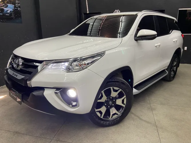Hilux SW4 SR Flex 2019