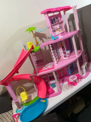 Casa da Barbie Dreamhouse