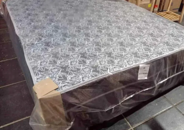 Cama Box Casal com Camada de espuma