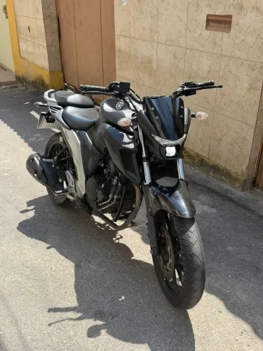 Fazer 250 Yamaha Preto quitada só transferir 