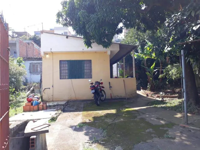 CASA PARA VENDA EM PIRAPORA DO BOM JESUS