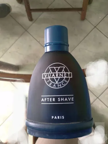 After Shave Vuarnet France Paris. Original. 100 ml, sem uso. Só não tem a caixa.